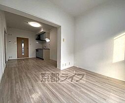 JR山陰本線 太秦駅 徒歩10分の賃貸マンション 3階2LDKのリビング/ダイニング