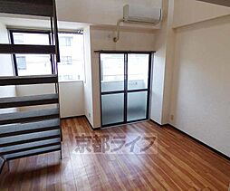 JR山陰本線 花園駅 徒歩12分の賃貸マンション 4階2Kのリビング/ダイニング