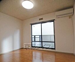 阪急京都本線 西院駅 徒歩10分の賃貸アパート 2階1Kのリビング/ダイニング