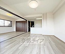 アバンエスパス烏丸御池 501 5階2LDKのリビング/ダイニング