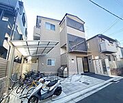 太秦天神川駅より徒歩10分 築3年3ヶ月 3階建の賃貸物件