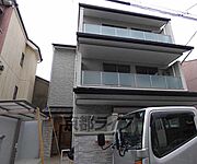 今出川駅より徒歩4分 築3年 3階建の賃貸物件