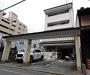 今出川駅より徒歩20分 築17年2ヶ月 5階建の賃貸物件