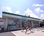 周辺：ファミリーマート京都宇治弐番店まで178m