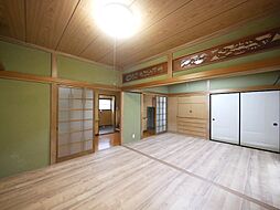 シークレットベース 4SLDKのリビング/ダイニング