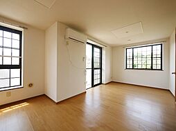 アンソレイエI 201 2階2LDKのリビング/ダイニング