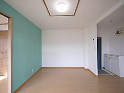 アーバンハイツ 202 2階1LDKのリビング/ダイニング