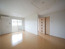 リヴァー　グローヴIII 101 1階1LDKのリビング/ダイニング