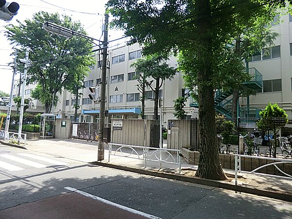 apartment 東京都目黒区大橋１丁目
地図を見る