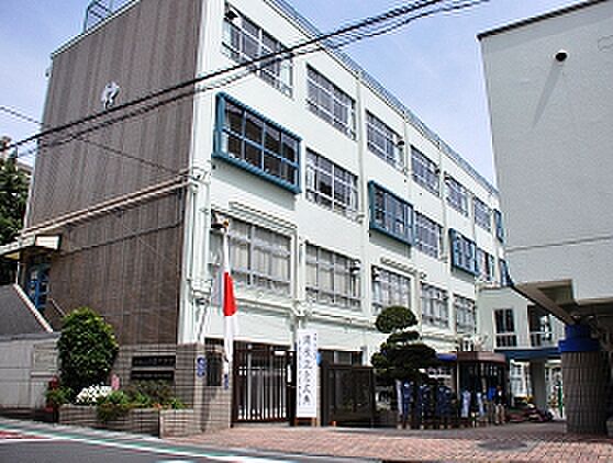 目黒区立大鳥中学校