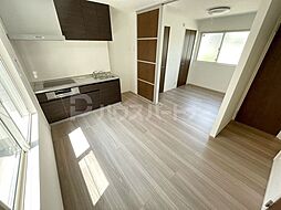 ポワソントワ B 1階1DKのリビング/ダイニング