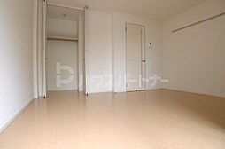 ロイヤルフレア・Ｍ 201 2階1Kのリビング/ダイニング