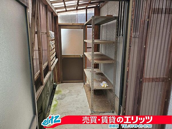 【小屋】