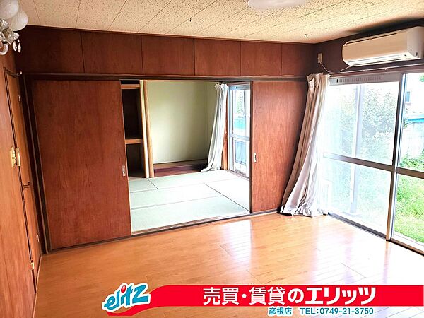 【1F　洋室　8帖】