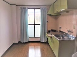 彦根市和田町　ベルメゾン