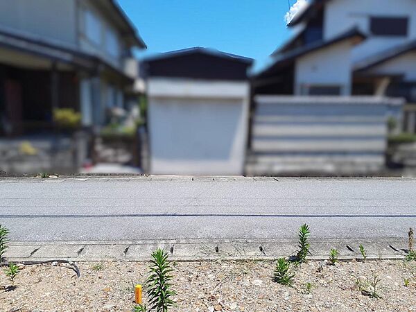 前面道路は6ｍあります