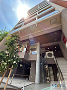 宝塚南口駅より徒歩5分 8階 築18年7ヶ月の賃貸物件