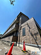 川西池田駅より徒歩2分 3階 築18年8ヶ月の賃貸物件