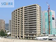 宝塚駅より徒歩5分 築23年2ヶ月 14階建の賃貸物件