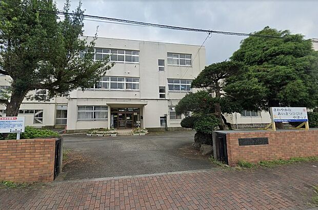 愛川町立中津第二小学校（170m）