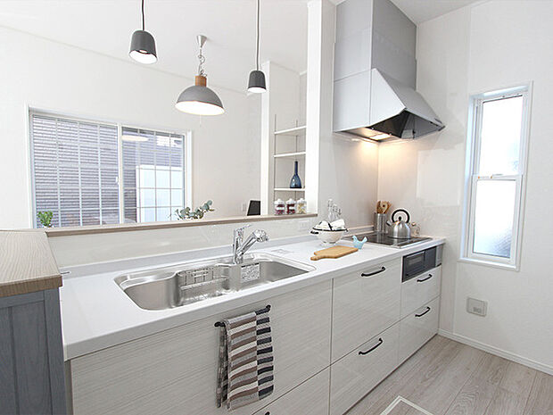 [No.1：キッチン] IHコンロ採用でお手入れラクラク♪床下収納付き！