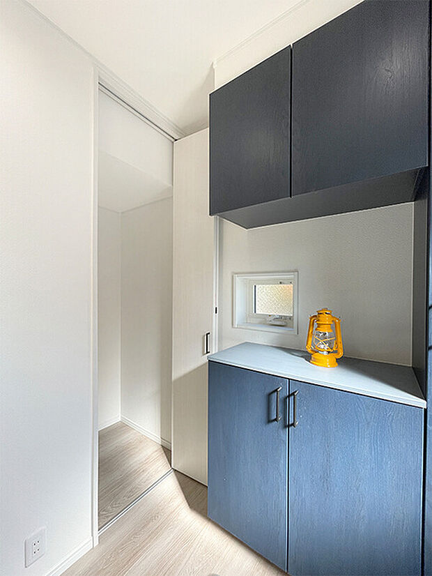 ［No.2］玄関物入