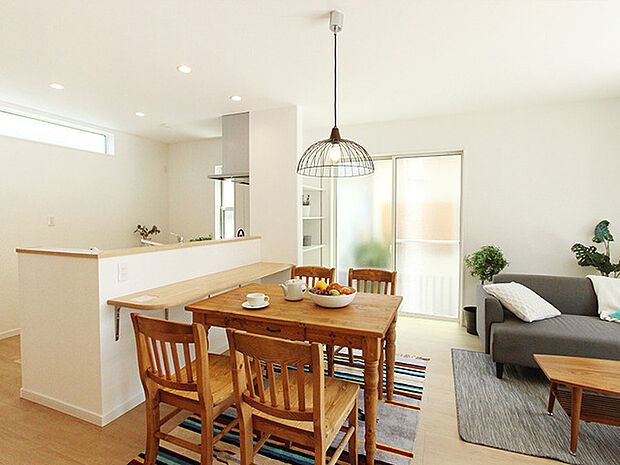 ［施工例］LDK 南向きのLDKは日当たり良好！