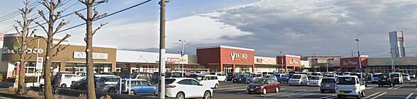 ヤオコー相模原下九沢店（64m）