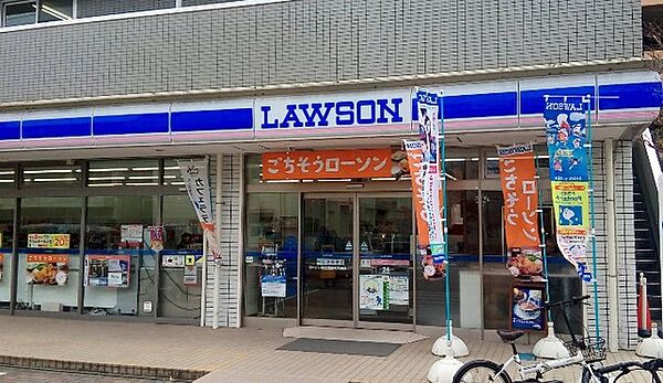 ローソン相模原裁判所前店（220m）