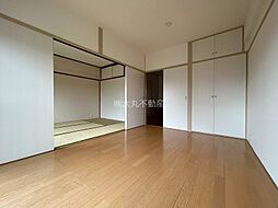 ロイヤルハイツ 302 3階2DKのリビング/ダイニング