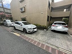 6 / 6
