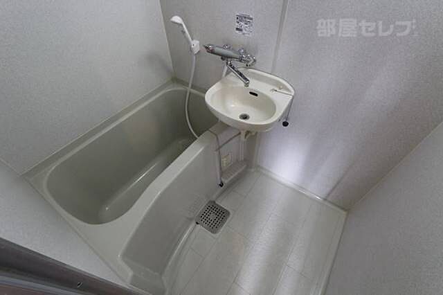 浴室