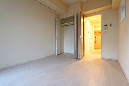 ラ・ヴィ・アン・ローズ 1階1Kのリビング/ダイニング