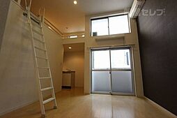 トレスI 1階ワンルームのリビング/ダイニング