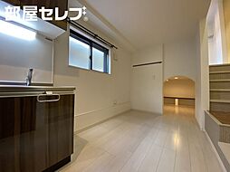 SOLID栄生 1階1DKのリビング/ダイニング