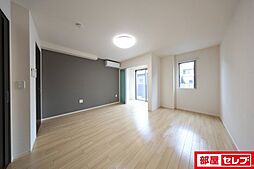 クオレ 1階1Kのリビング/ダイニング