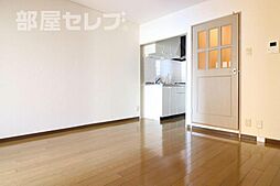 プレシアス赤城 4階1LDKのリビング/ダイニング