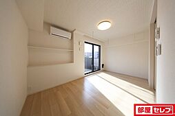 F　2(エフ) 1階1LDKのリビング/ダイニング