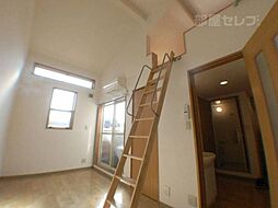 ワールドレコード 1階1Kのリビング/ダイニング