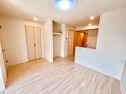 ドエル・カルミア 1階2LDKのリビング/ダイニング