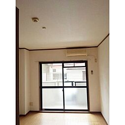 ヴィクトワール 1階1Kのリビング/ダイニング