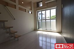 オークラレジデンス栄生 1階1Kのリビング/ダイニング