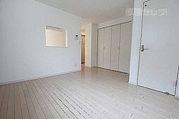 White Hills West 3階1LDKのリビング/ダイニング