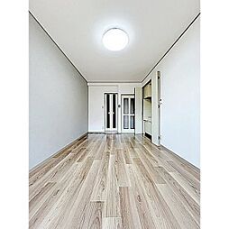 ハイツ桜ケ丘 4階ワンルームのリビング/ダイニング