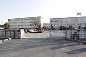 愛知県立中川商業高校 504m