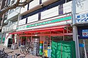 ローソンストア100栄生店 216m