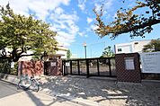 名古屋市立日比津中学校 585m