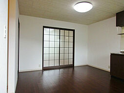 ジュノス唐崎 1階1LDKのリビング/ダイニング