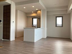 レ・ジェイド大津なぎさ公園 9階3LDKのリビング/ダイニング