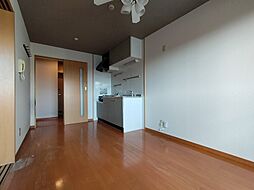 ブエナビスタ大津ウエスト 2階1LDKのリビング/ダイニング